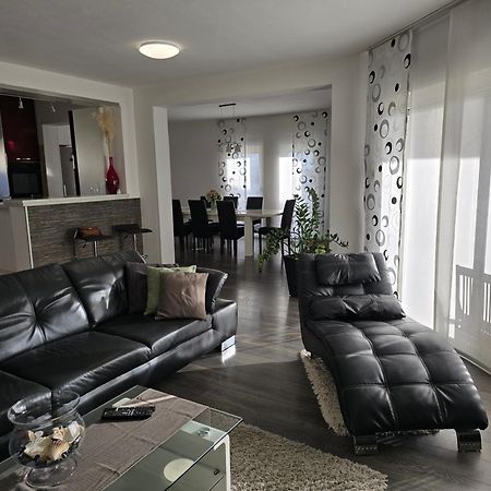 3 Bedrooms Apartman Dmt Kastela Luaran gambar