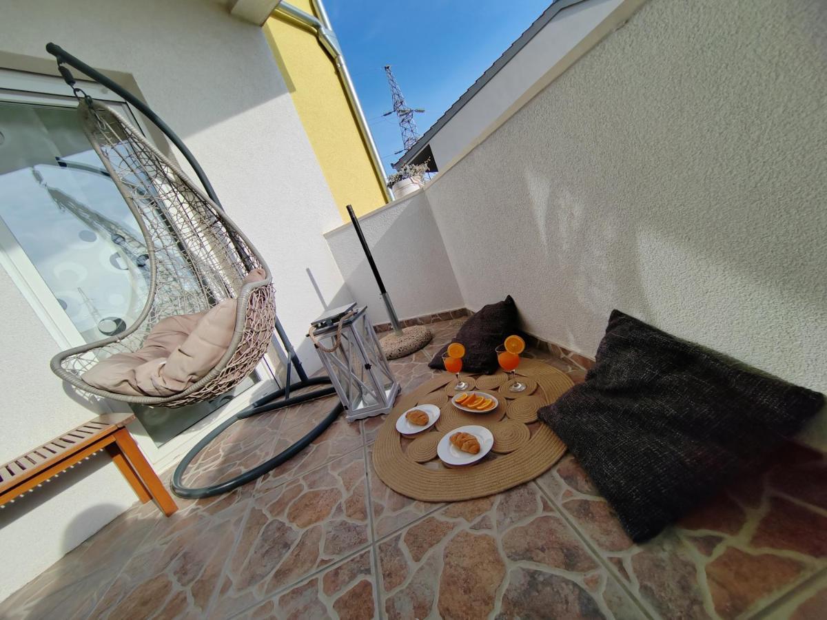 3 Bedrooms Apartman Dmt Kastela Luaran gambar