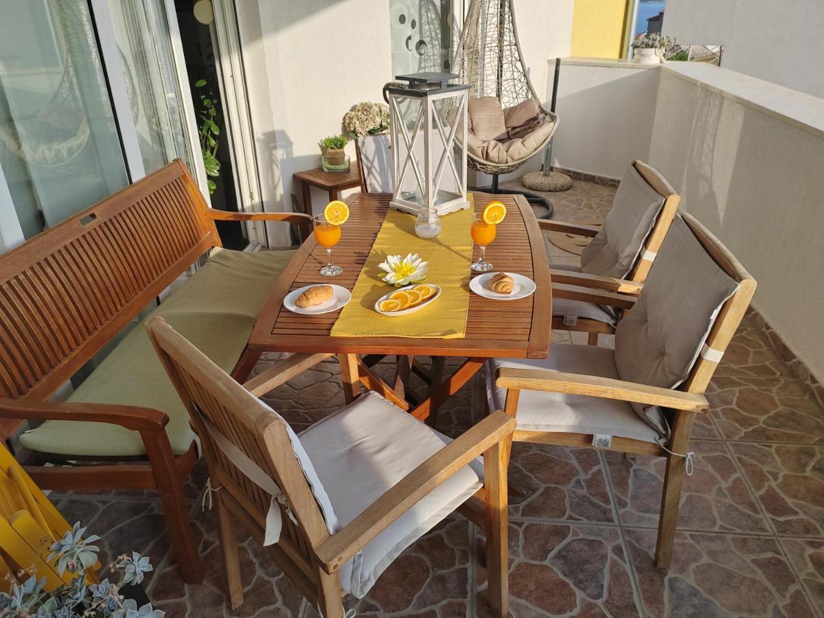 3 Bedrooms Apartman Dmt Kastela Luaran gambar